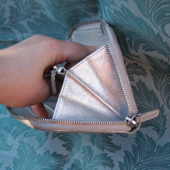 RARE Authentic CHANEL Silver Leather Wallet EUC with Card - Picture 13 of 15